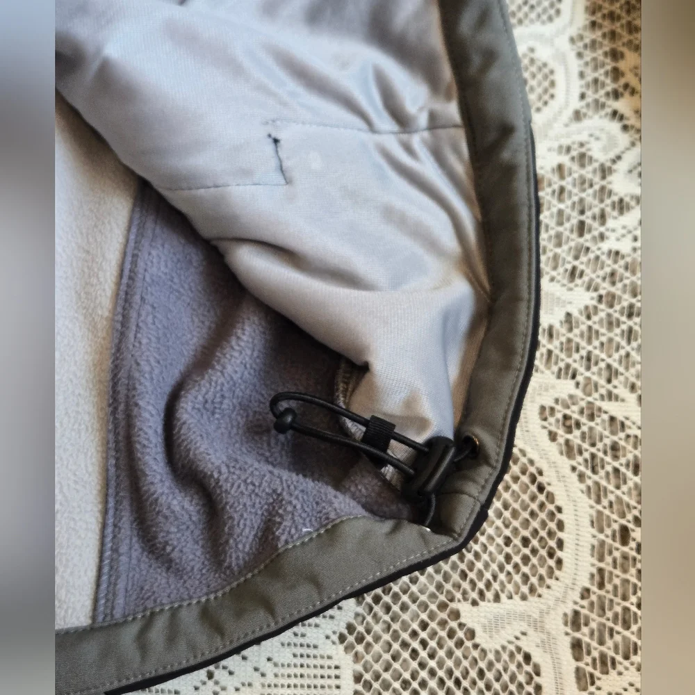 Clique Men's Gray and Black Performance Jacket Size XL